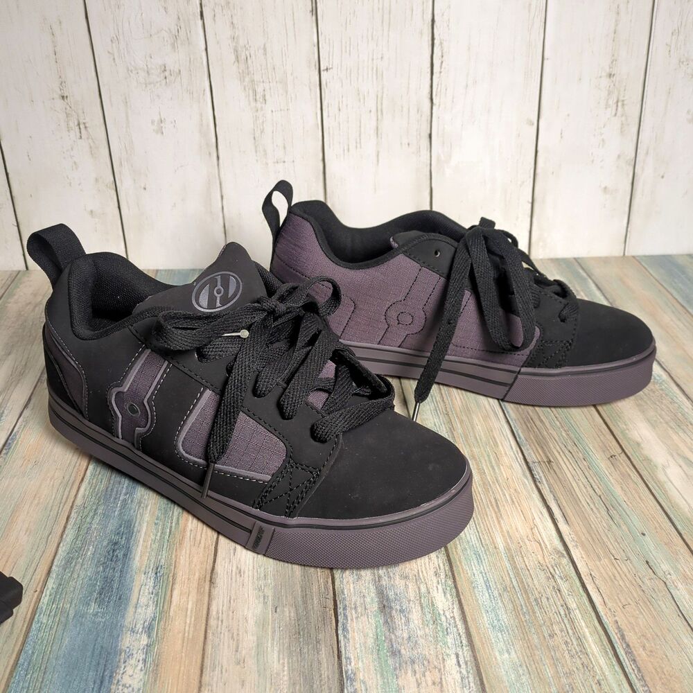 NWOT Heelys Black Purple Skate Shoes Sneakers Youth 6 Unisex Racer 20 Style 7763